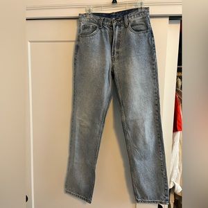 BRANDY MELVILLE JEANS